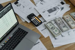 How to earn from Facebook without investment?